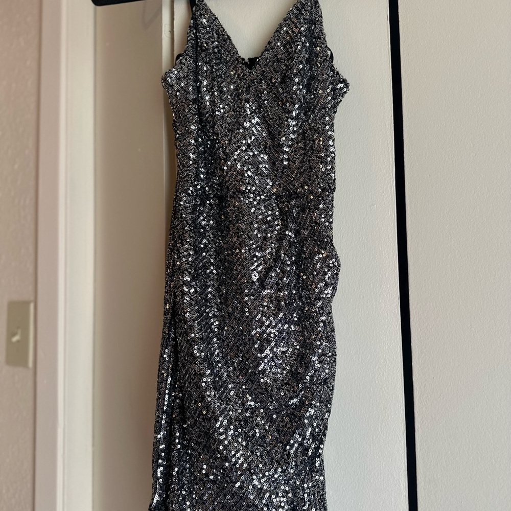 Silver Sequin V-Neck Sleeveless Gown